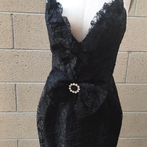 VINTAGE 80’s Women’s S Black Lace Plunging Evening Dress with Bow - Picture 2 of 15